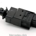 Czujnik stopu Sprinter 901-904 2000-2006/W168/W245/W203/V639/W414 0015458709/0015452009