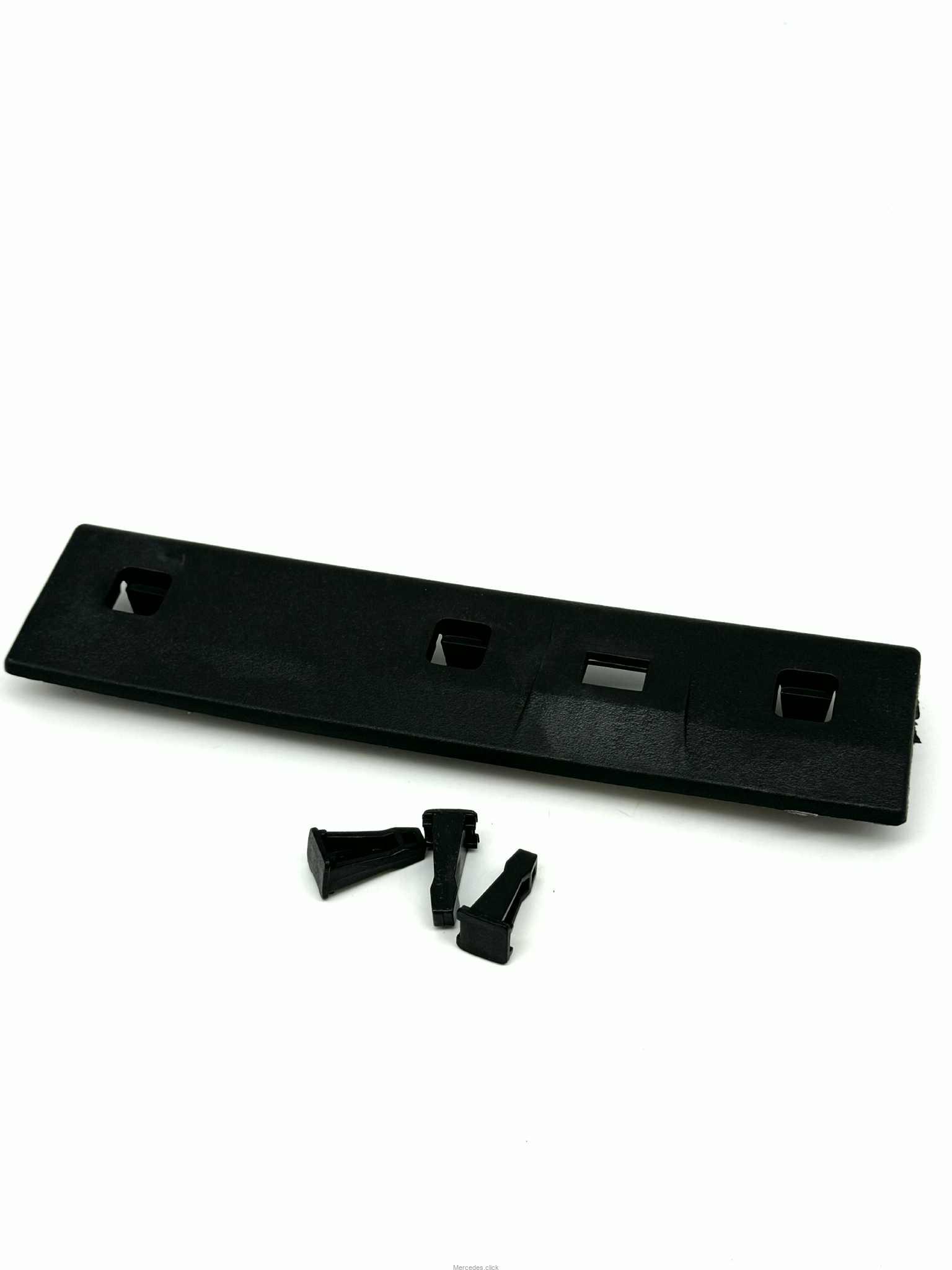 82637a1e-5291-423c-82fd-846f0e07ce9a Listwa 9017660219 zamykania drzwi tył górna ze spinkami