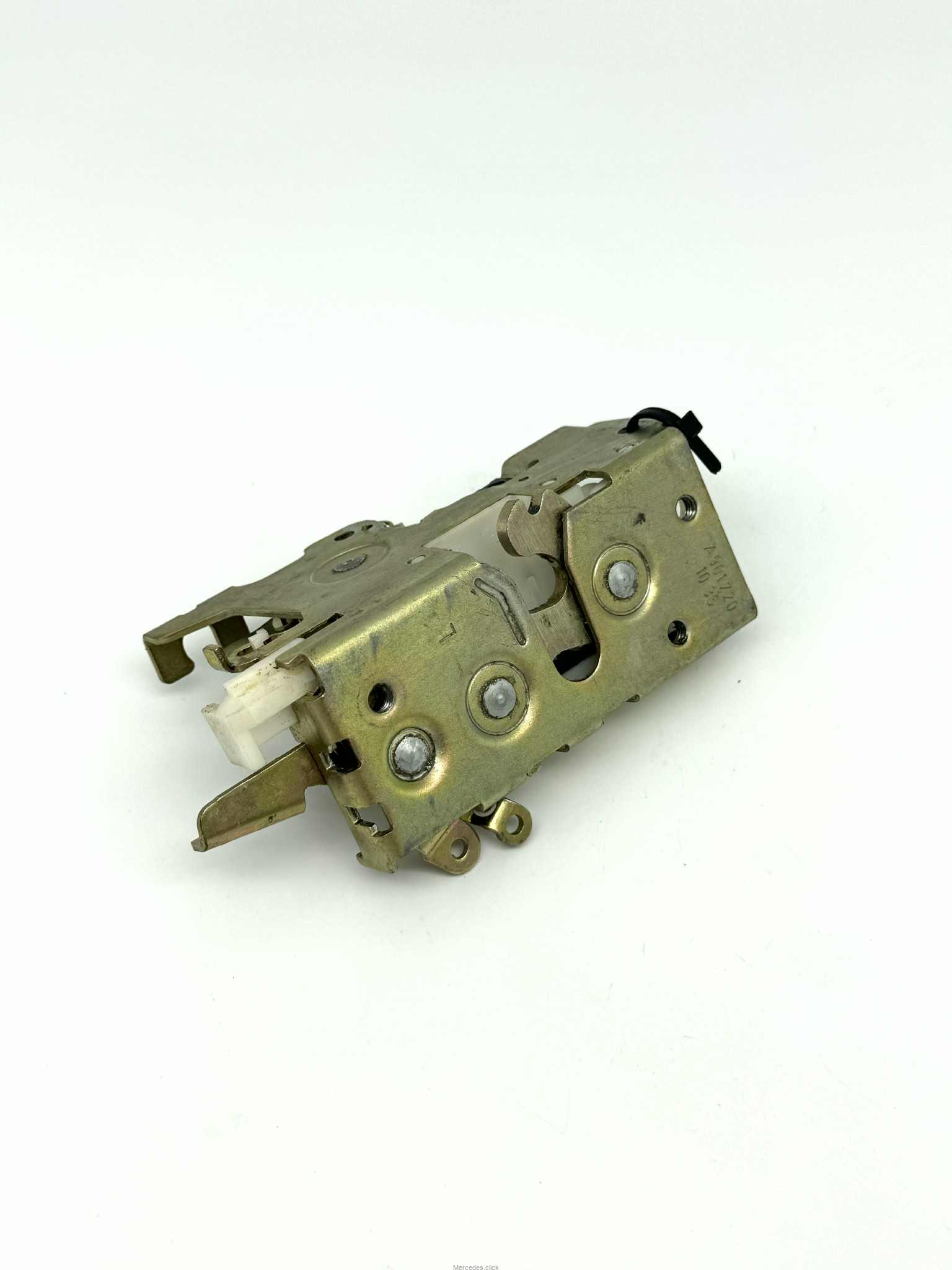 a5d3b4b2-bf38-4a09-ba44-fa23fde0f955 Zamek drzwi przód L Sprinter 9017201035