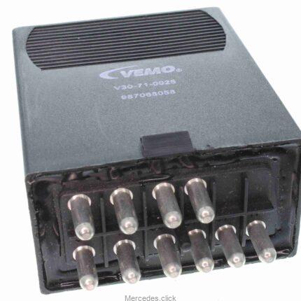 Przekaźnik pompy paliwa DB126/463 0025451605 0035422505 0025453305 Vemo